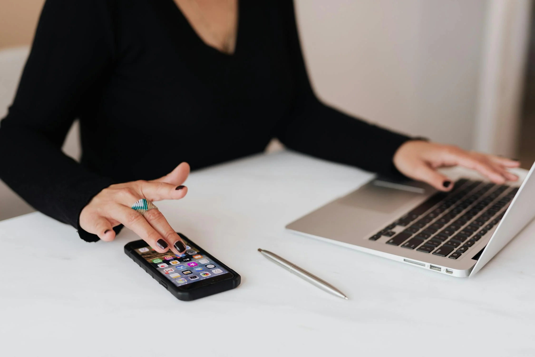 Key Factors to Consider When Opening a Business Bank Account for Your Small Business