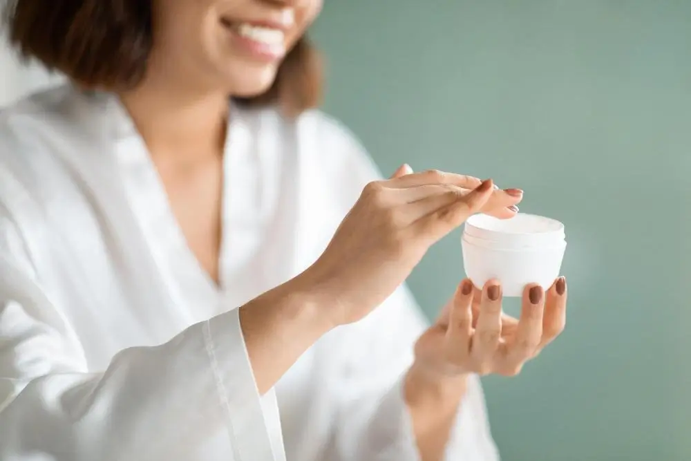 How Skin Barrier Repair Cream Strengthens, Protects, and Supports Healthy Skin